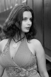 Karina, old time trains <a href='https://www.romantikov.info/?p=albums&set=karina_rzhd_1&image=10002287366'>⛶</a>