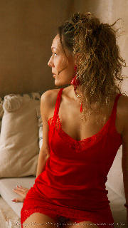 Lady in red <a href='https://www.romantikov.info/?p=albums&set=marusya_klimova_studio_3&image=11733696158027653347'>⛶</a>