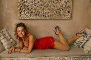 Lady in red <a href='https://www.romantikov.info/?p=albums&set=marusya_klimova_studio_3&image=12615855507452293347'>⛶</a>