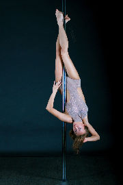 Olga, incredible pole <a href='/?p=albums&gallery=sport_dance&image=13941397998'>☰</a>