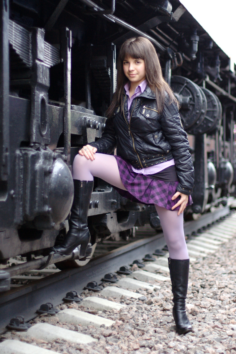Maryana: brunette, short skirt, and trains