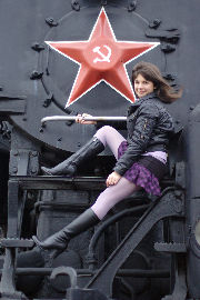 Maryana: brunette, short skirt, and trains <a href='/?p=albums&gallery=retro&image=17737835656'>⛶</a>