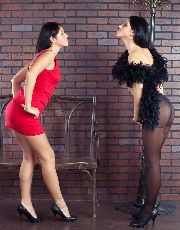 Model and her angel-wizard <a href='/?p=albums&gallery=pantyhose&image=20860220321'>☰</a>