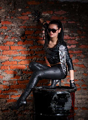 Dasha, industrial sexy <a href='https://www.romantikov.info/?p=albums&set=toma_dasha_studio_1&image=23127994386'>⛶</a>