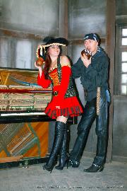 Настя и Вовчик <a class='py-1 my-1 px-3 badge badge-dark material-icons' href='/?p=albums&gallery=outdoor&image=2914237994897848547'>link</a>