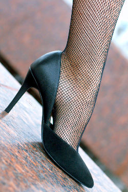 Let's play : guess who <a href='/?p=albums&gallery=fetish&image=32326840618'>⛶</a>