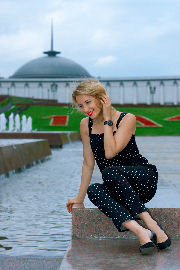 Svetlana: morning in Moscow Victory Park <a href='https://www.romantikov.info/?p=albums&set=sveta_sa_poklonka&image=32896838108'>⛶</a>