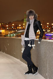 FotoRomantika: Katya and Moscow lights <a href='/?p=albums&gallery=retro&image=4196219770'>⛶</a>