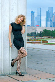 Svetlana: beauty in the city <a href='/?p=albums&gallery=legs&image=44766472270'>☰</a>