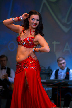Al Rakesa - Amina <a href='/?p=albums&gallery=sport_dance&image=48735696731'>⛶</a>