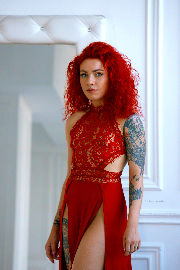 Toma, never know how you see red <a href='https://www.romantikov.info/?p=albums&set=toma_kitsune_studio_4&image=49140395136'>⛶</a>