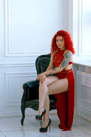 Toma, never know how you see red <a href='https://www.romantikov.info/?p=albums&set=toma_kitsune_studio_4&image=49182179947'>⛶</a>