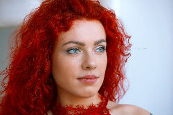 Toma, never know how you see red <a href='/?p=albums&gallery=studio&image=49182180182'>⛶</a>