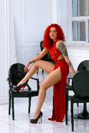 Toma, never know how you see red <a href='/?p=albums&gallery=studio&image=49221621317'>☰</a>