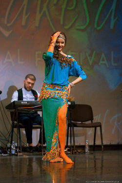 Al Rakesa - Maria <a href='/?p=albums&gallery=sport_dance&image=49236395231'>⛶</a>