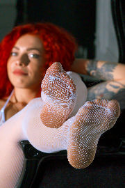 Toma: white fishnets <a href='https://www.romantikov.info/?p=albums&set=toma_kitsune_studio_4&image=49499482453'>⛶</a>