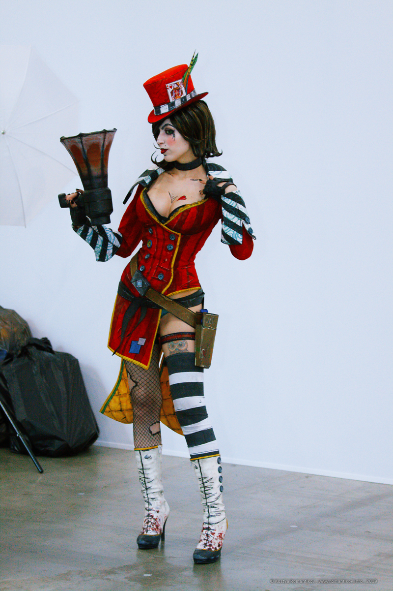 Mad Moxxi from Borderlands cosplay : ComiCon Russia 2018