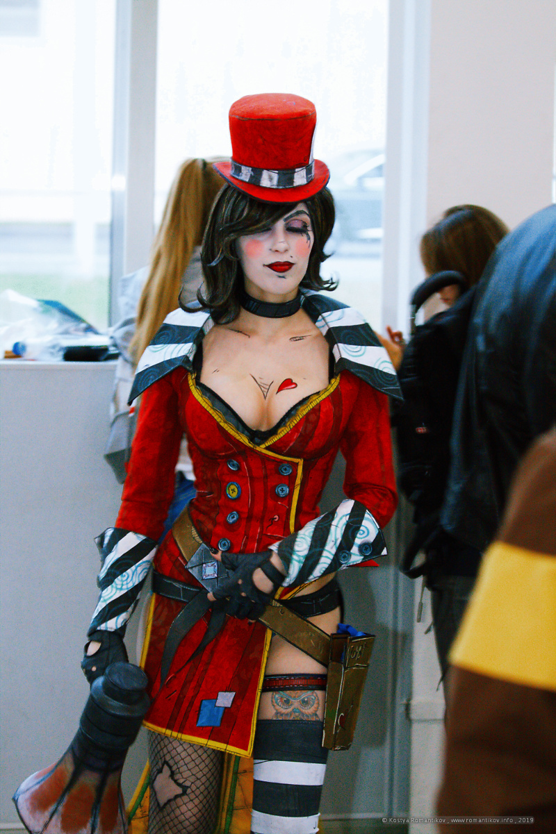 Mad Moxxi from Borderlands cosplay : ComiCon Russia 2018