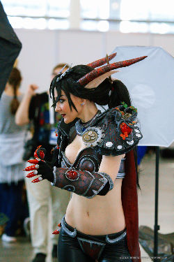 Cosplay : ComiCon Russia 2018 <a href='/?p=albums&gallery=indoor&image=49804149873'>⛶</a>
