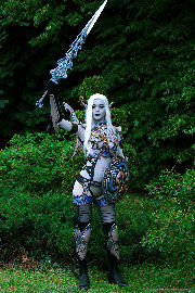 Lineage II Shillien Knight cosplay <a href='/?p=albums&gallery=epiccon2019&image=50016871673'>☰</a>