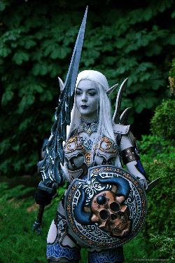Lineage II Shillien Knight cosplay <a href='/?p=albums&gallery=outdoor&image=50021650946'>⛶</a>