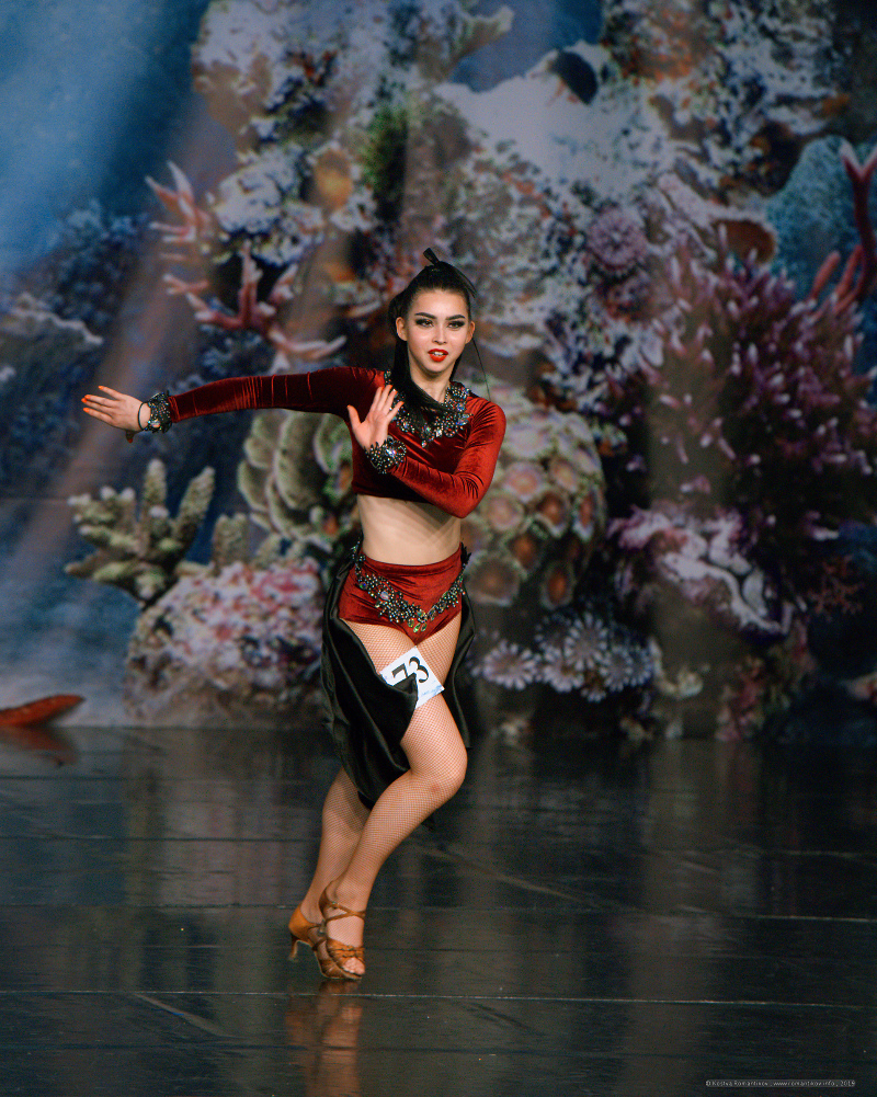 XVI WDO: Latina solo style dance