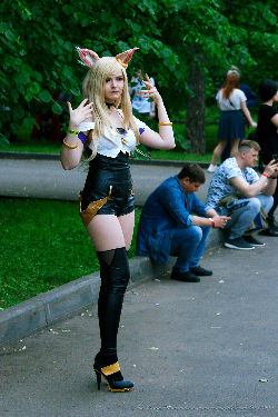 EpiCon'2019, KDA Ahri cosplay <a href='/?p=albums&gallery=outdoor&image=50519049062'>⛶</a>