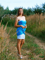 Alenka - getting lost <a href='https://www.romantikov.info/?p=albums&set=alenka_b_summer_1&image=51494751691'>⛶</a>