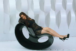 Little black dress <a href='/?p=albums&gallery=studio&image=52536415642'>⛶</a>