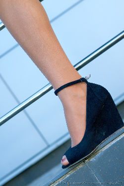 Little black dress <a href='/?p=albums&gallery=fetish&image=52581267680'>⛶</a>