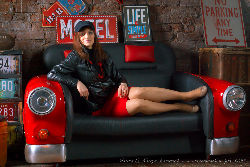 Marina, the charm of youth <a href='/?p=albums&gallery=studio&image=52800783212'>⛶</a>