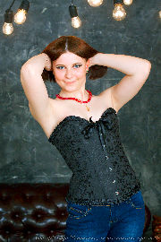 Nata, studio <a href='https://www.romantikov.info/?p=albums&set=alenka_nata_studio_2&image=53119977915'>⛶</a>