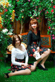 Sisters, studio <a href='https://www.romantikov.info/?p=albums&set=alenka_nata_studio_2&image=53129109425'>⛶</a>