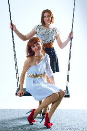 Sisters, studio <a href='https://www.romantikov.info/?p=albums&set=alenka_nata_studio_2&image=53142226199'>⛶</a>