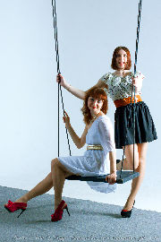 Sisters, studio <a href='https://www.romantikov.info/?p=albums&set=alenka_nata_studio_2&image=53151705606'>⛶</a>