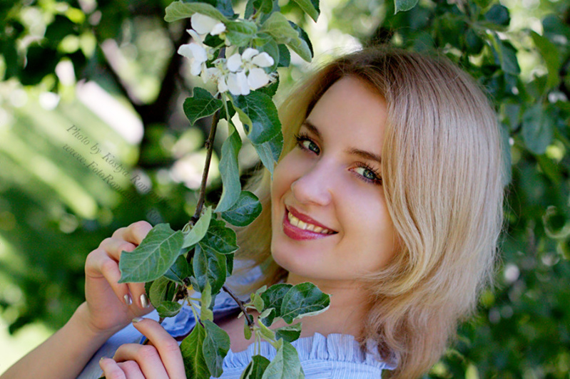 Svetlana, Moscow, Kolomenskoe park (LQ)