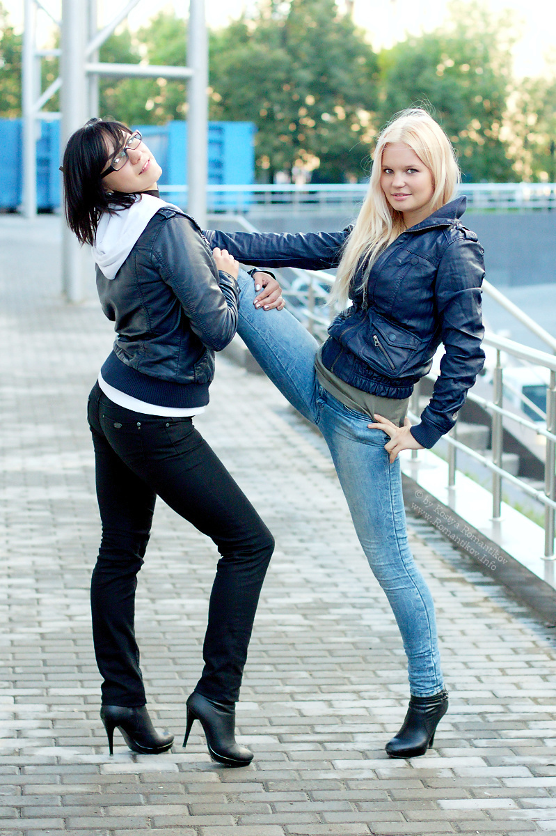 Olya and Paulina, Moscow, VDNH