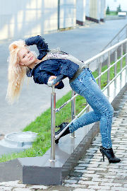 Olya, Moscow, VDNH <a href='https://www.romantikov.info/?p=albums&set=olya_paulina_vdnh_1&image=6388249315'>☰</a>