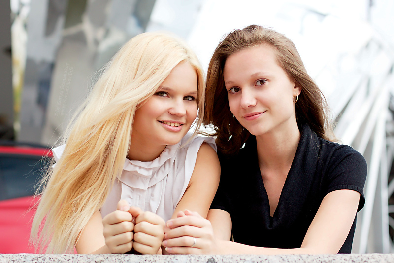 Olya and Alena, Patriarshiy bridge, Moscow, Russia