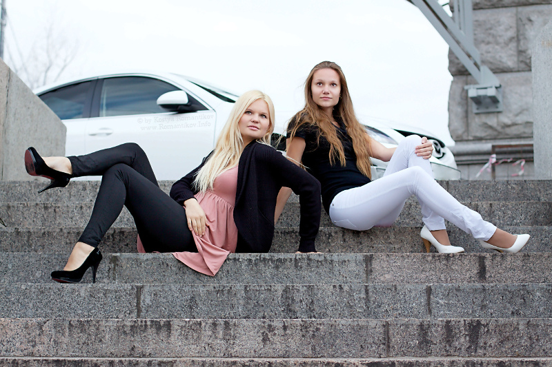 Olya and Alena, Patriarshiy bridge, Moscow, Russia