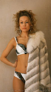 Fur and lingerie <a href='https://www.romantikov.info/?p=albums&set=marusya_klimova_studio_3&image=6607001209634239715'>⛶</a>