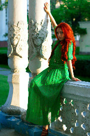 Toma, long green dress <a href='/?p=albums&gallery=barelegs&image=9008069252'>☰</a>