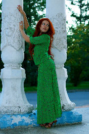 Toma, long green dress <a href='/?p=albums&gallery=outdoor&image=9068896652'>☰</a>