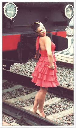 Karina, old time trains <a href='/?p=albums&gallery=outdoor&image=9723363498'>⛶</a>